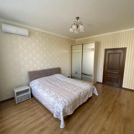 Квартира На Французькому Бульварі Біля Моря Та Інституту Філатова Одеса Exterior foto