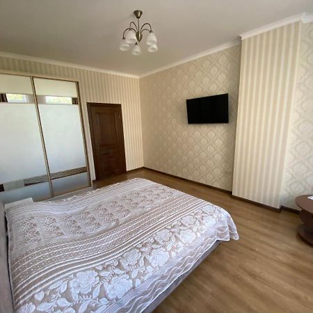 Квартира На Французькому Бульварі Біля Моря Та Інституту Філатова Одеса Exterior foto